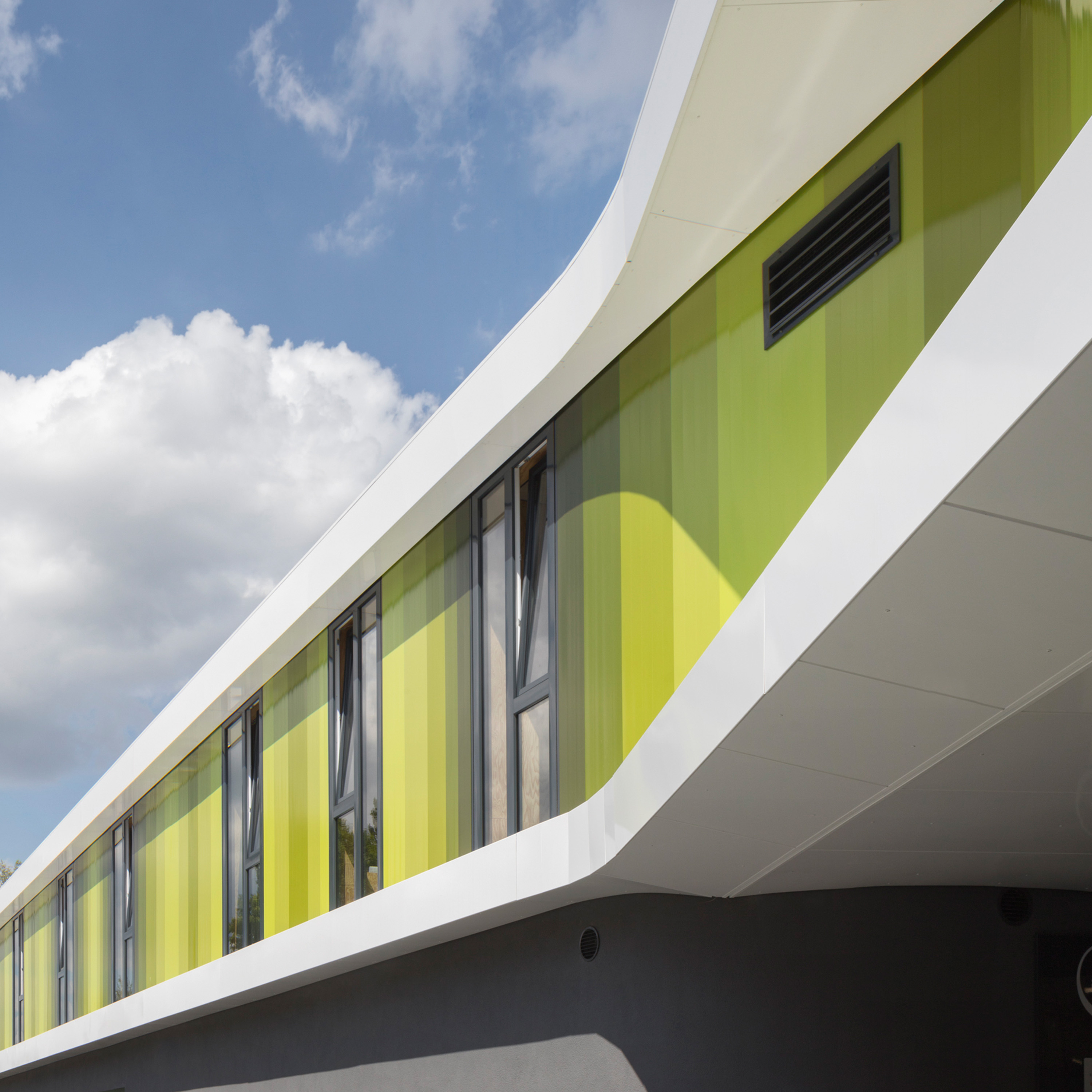 Aluminiumpaneele beschichtet oder eloxiert